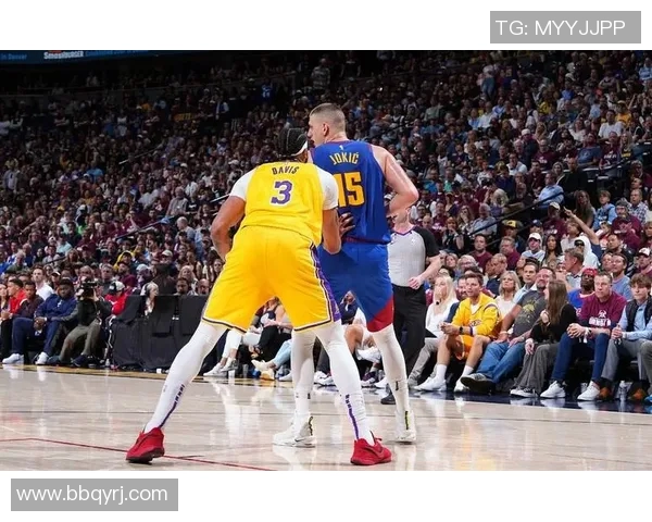 湖人对阵掘金戴维斯表现如何能否带领球队逆袭晋级季后赛